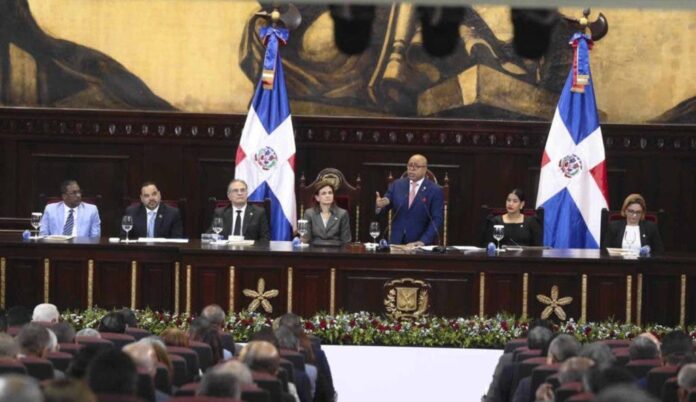 Pacheco resalta 59 leyes aprobadas en un año y su gestión sin deuda