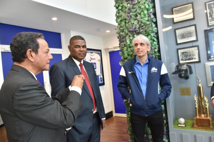 Ravelo: «Faltan muchos cabos por atar para serie Licey y Águilas en NY”