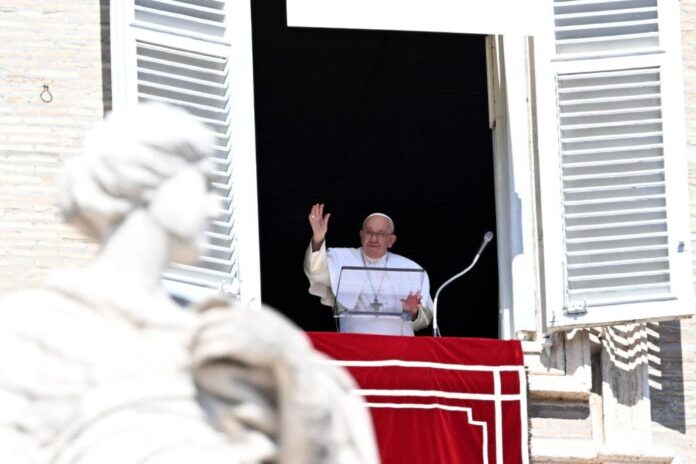 El papa pide atención a víctimas de la pornografía infantil, que le preocupan mucho