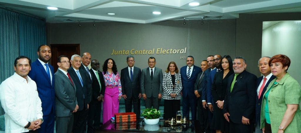 1695683829 473 Asi esta compuesto el padron de la Fuerza del Pueblo