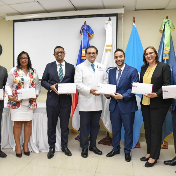 Salud Pública recibe donación de pruebas de detección de Virus Sincitial de AstraZeneca