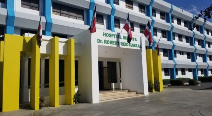 32 niños ingresados por dengue en el Hospital Robert Reid Cabral