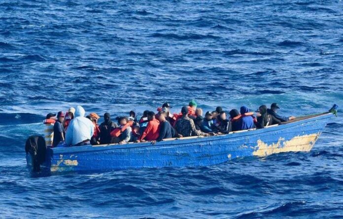 Armada dominicana apresa 23 haitianos pretendían irse en yola a PR 