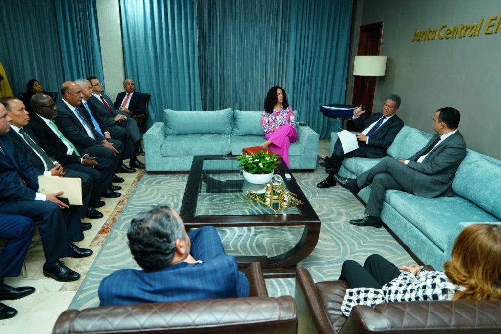 Asi esta compuesto el padron de la Fuerza del Pueblo