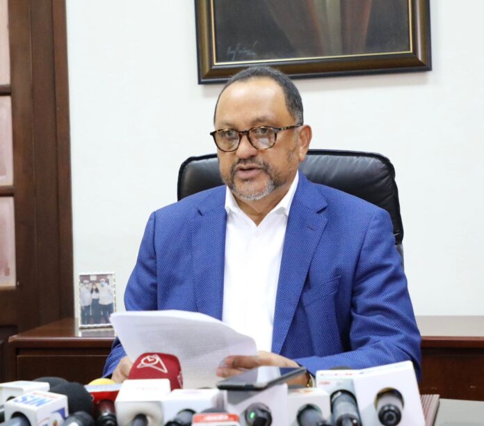 Declaraciones de Antoliano Peralta sobre cumplimiento de sentencias del Tribunal Constitucional