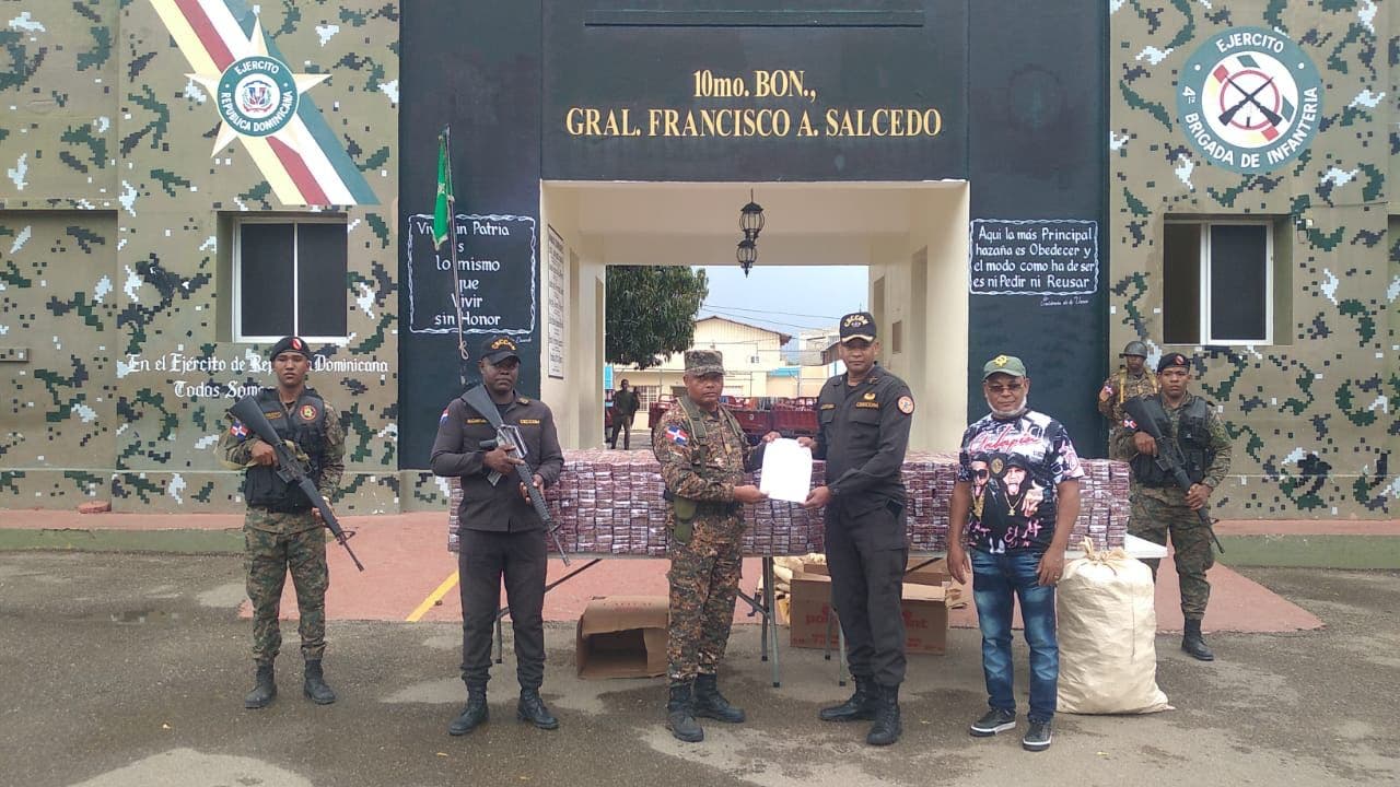 Decomisan 585781 cigarrillos decenas de botellas de alcohol y 1873