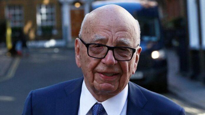 El magnate Rupert Murdoch se retira como presidente de Fox y News Corp