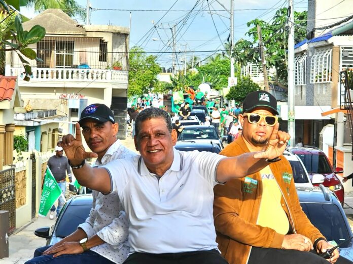FP realiza marcha en circunscripción 3 SDE por alto costo de la vida y otros problemas sociales