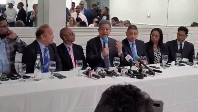 Leonel dice gobierno debe calendarizar acciones que tomará tras cierre de frontera