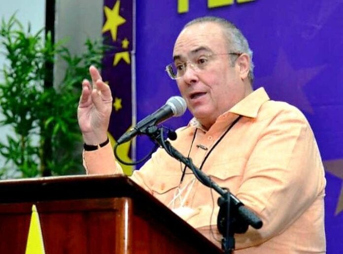 Mariotti: hasta la luz solar privatizaría el Gobierno si le dieran cuatro años más