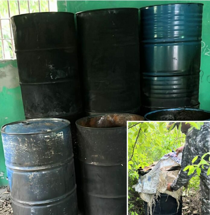 Policía desmantela fábrica clandestina de clerén en Barahona