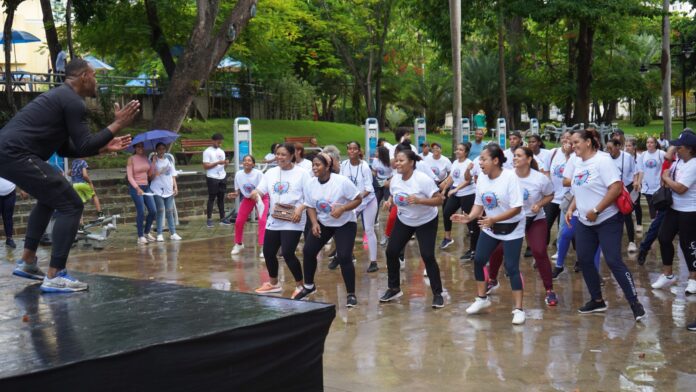 Ministerio de Salud cierra semana del Bienestar con Zumbatón por la Salud, bajo apoyo de OPS