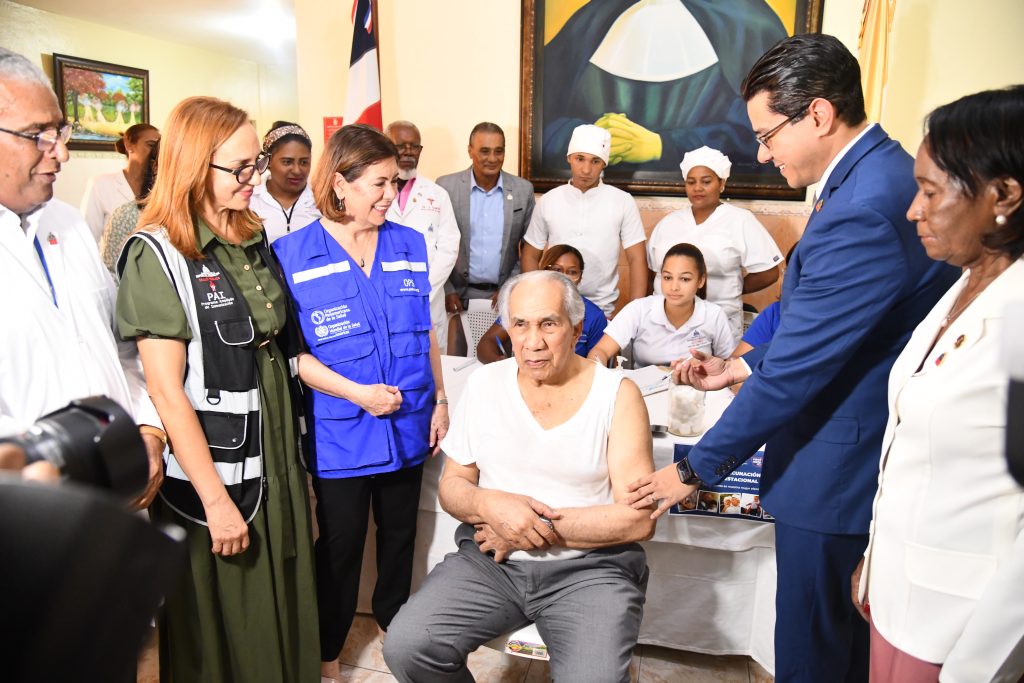 1697147830 577 Autoridades destacan dominicanos reciben actualmente mayor proteccion y beneficios en