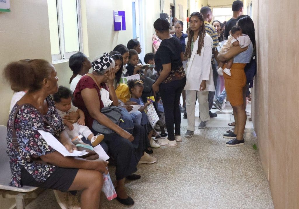 1697989451 958 Sociedad Infectologia Hospitales pediatricos estan desbordados por dengue