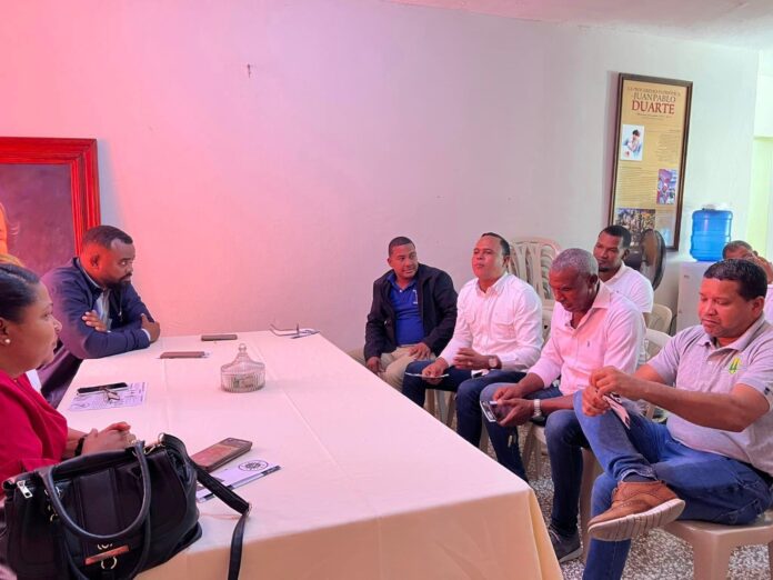 Gobernación encabeza instituciones toman medidas preventivas contra el dengue en Bahoruco