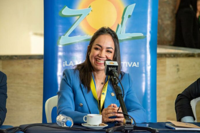 Faride Raful: «He construido una carrera política en base al trabajo; duermo muy bien, duermo sin ropa»