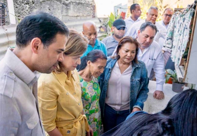 Gobierno se lanza a las calles en busca de frenar