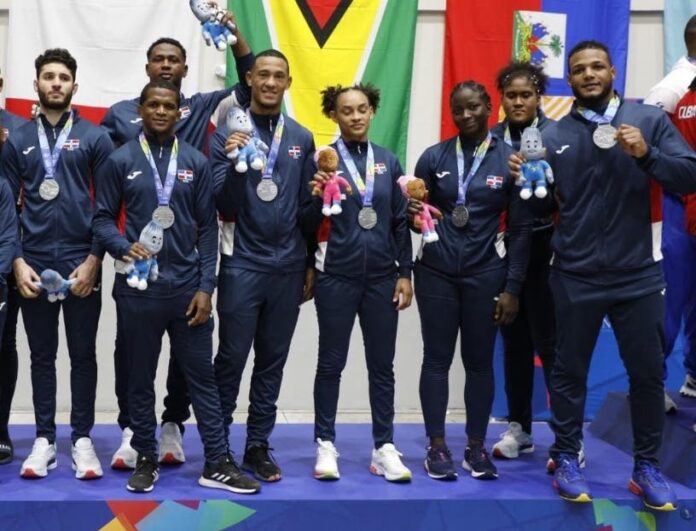 Judo entrena en Hungría para Panam