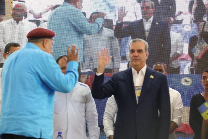 Otros cuatro partidos proclaman a Luis Abinader como candidato presidencial