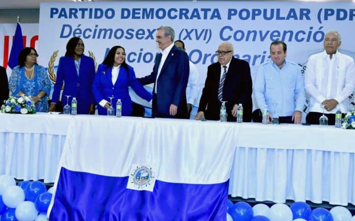 PDP proclama a Luis Abinader como su candidato presidencial para las elecciones 2024