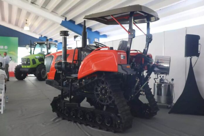 República Popular China dona lote de 43 maquinarias agrícolas a RD