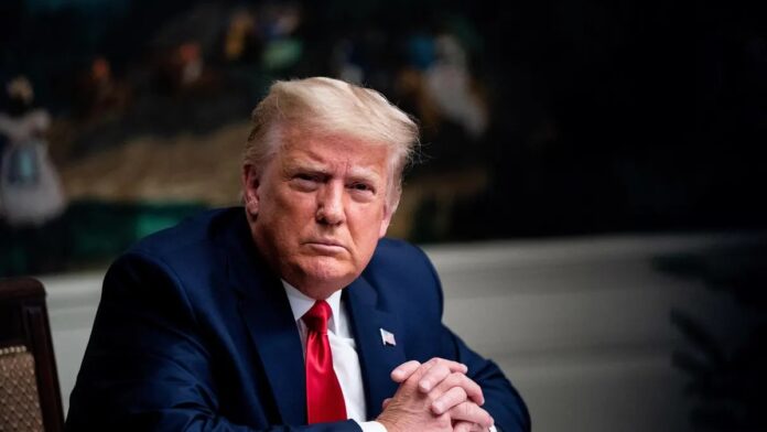 Trump se compara con Mandela tras registrarse para primarias en Trump se compara con Mandela tras registrarse para primarias en Nueva Hampshire