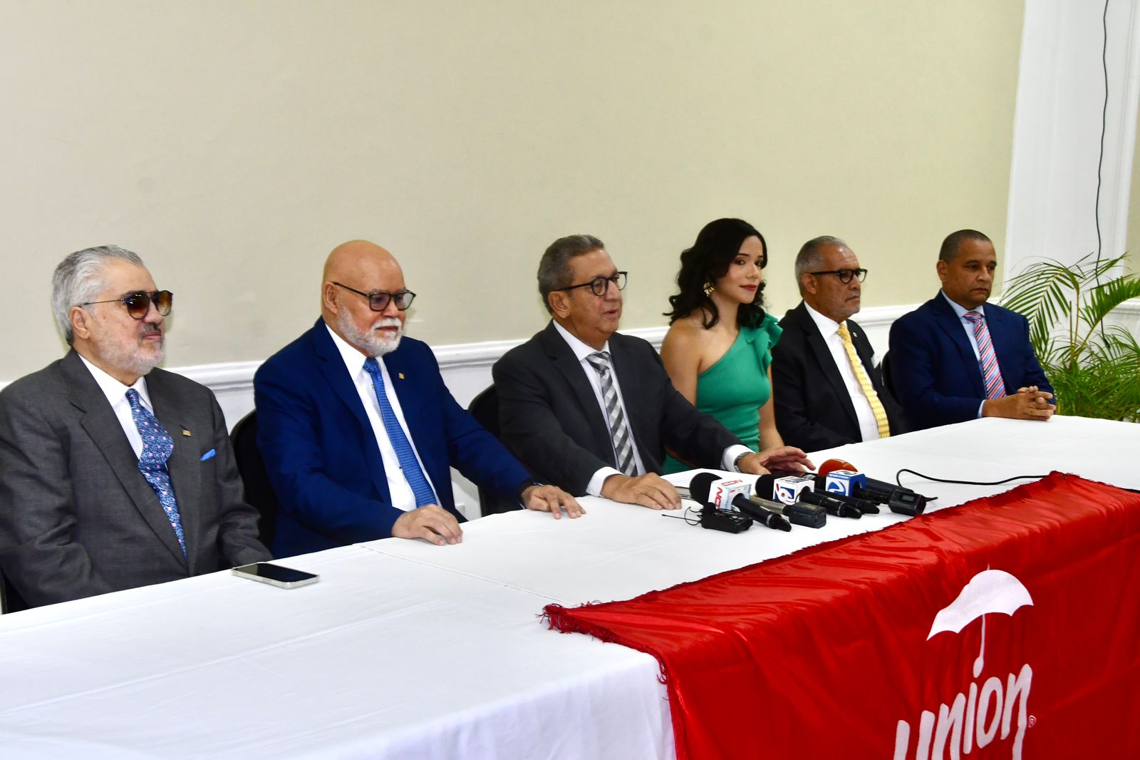 1699204650 746 VIDEO Union de Farmacias entrega premios Mortero de Oro 2023