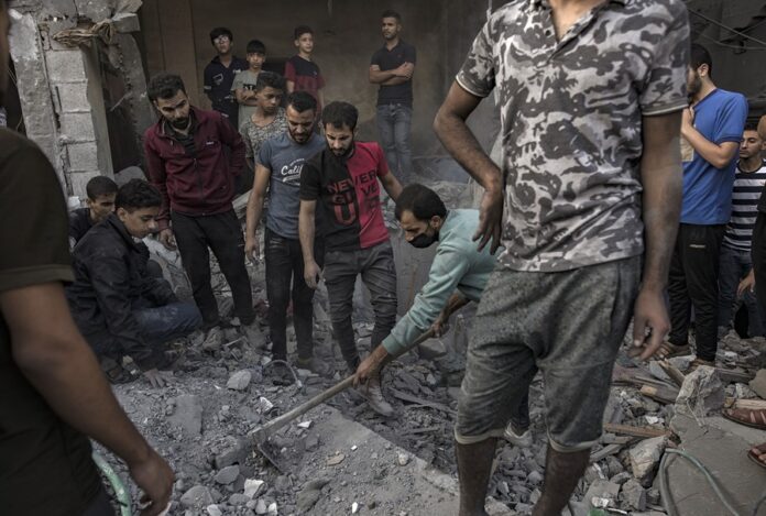 Gaza denuncia un ataque israelí contra el campamento de refugiados de Al Magazi