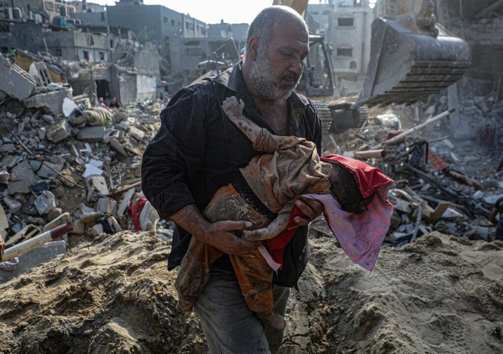 1699455729 145 Los muertos en Gaza ascienden a mas de 10500 entre