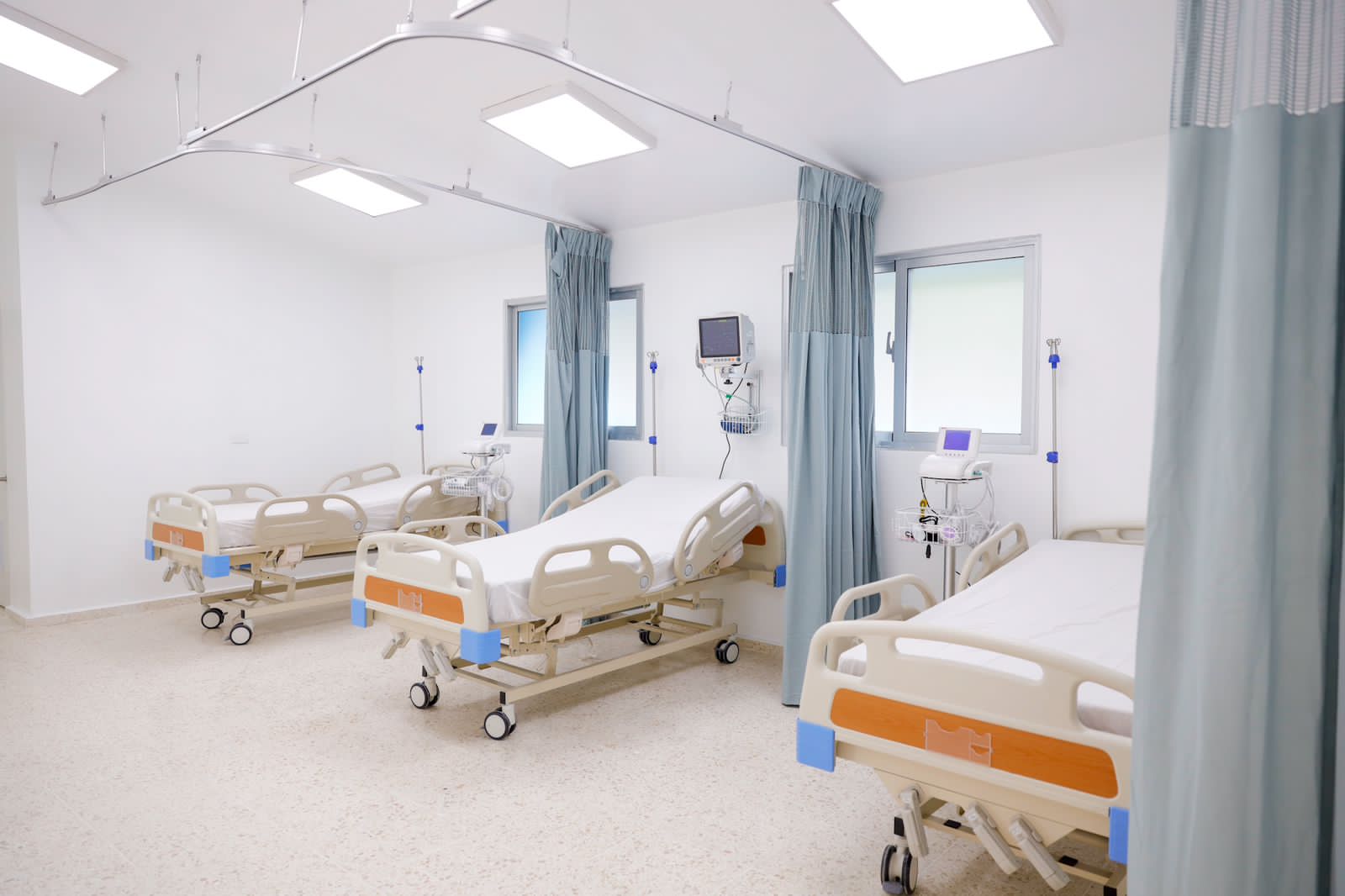 1699585642 206 Vicepresidente inaugura Emergencia y remozamiento general en tres hospitales de