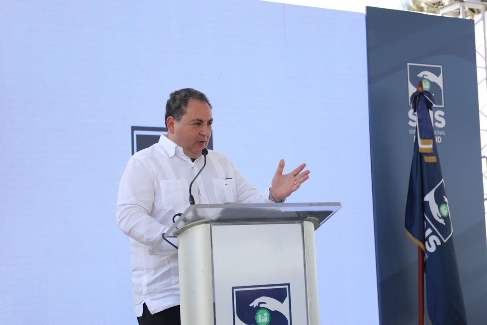 1699585642 950 Vicepresidente inaugura Emergencia y remozamiento general en tres hospitales de