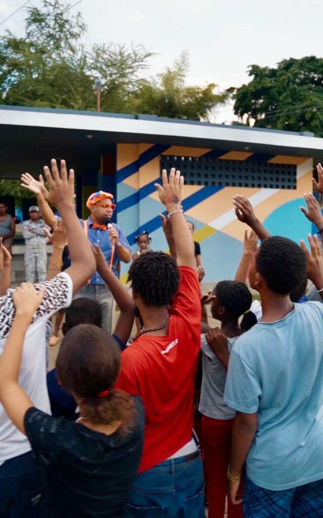 1699820410 333 Moradores de Cristo Rey disfrutan del Cristo Park