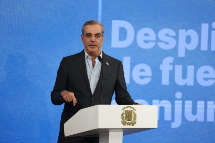 ¿Falta gente o no hay confianza? Funcionarios que tienen 2 o más cargos en el Gobierno