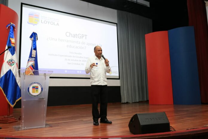 Capacitan cadetes de la Policía Nacional en inteligencia artificial