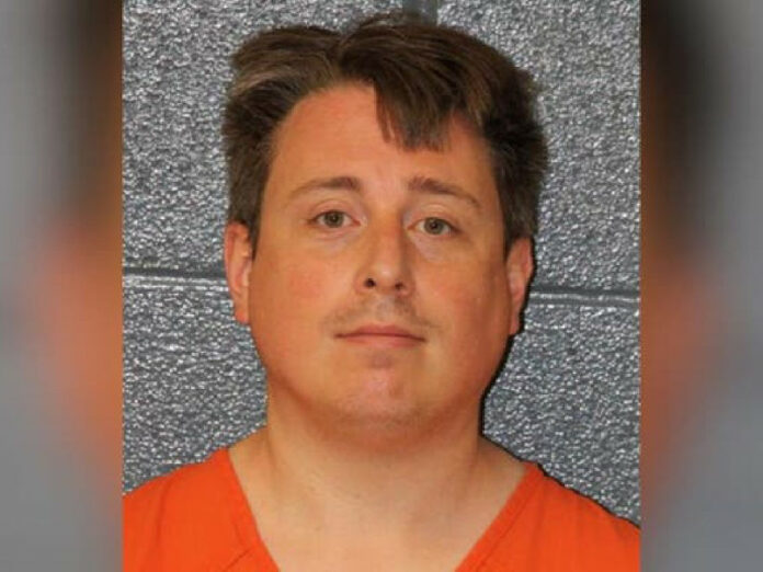 Condenan a 40 años de cárcel a psiquiatra por crear pornografía infantil con inteligencia artificial