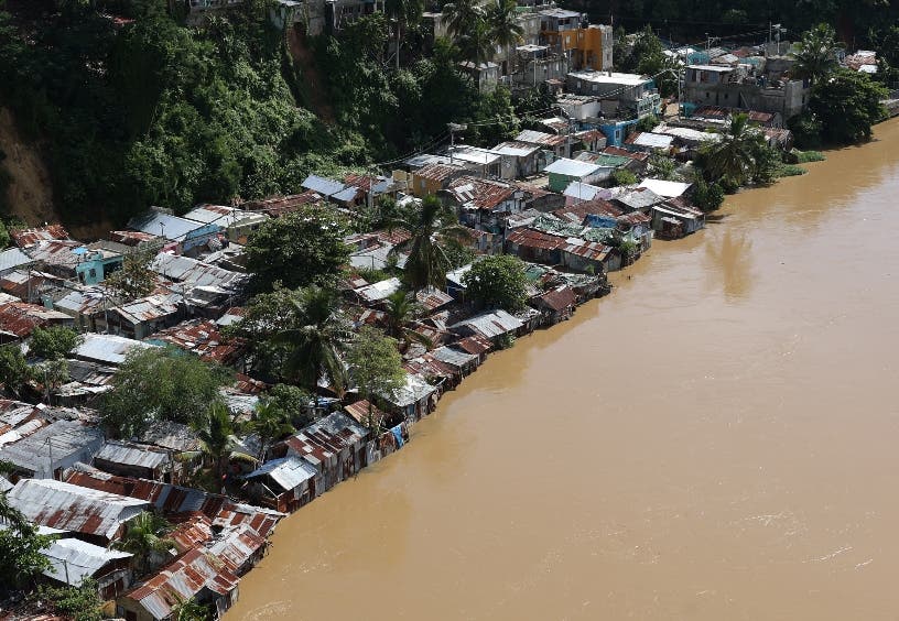 Damnificados por rio deploran autoridades no los