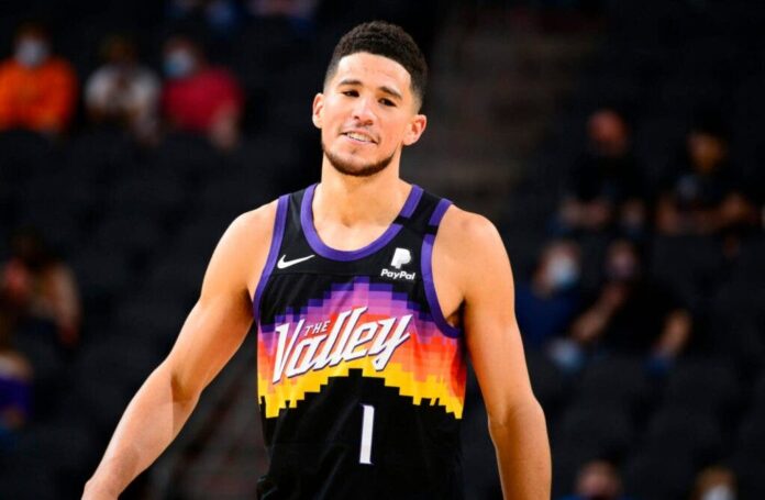 Devin Booker no jugará contra San Antonio Spurs por molestias en el tobillo