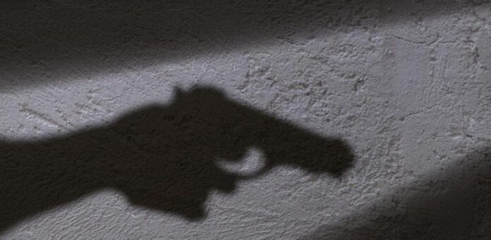 Hombre hiere de bala a su pareja y se suicida en San Juan