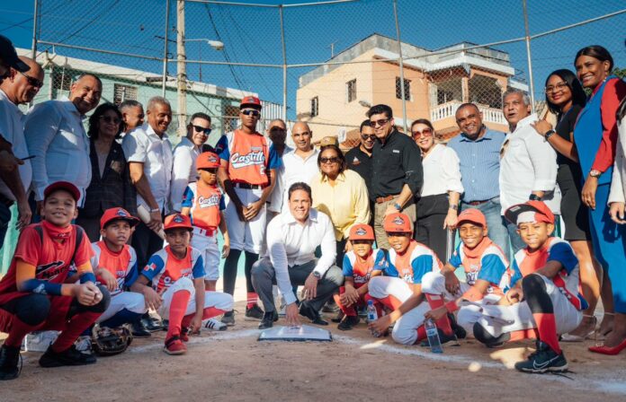 MIVED inicia reconstrucción de Estadio de Sóftbol en Los Mameyes