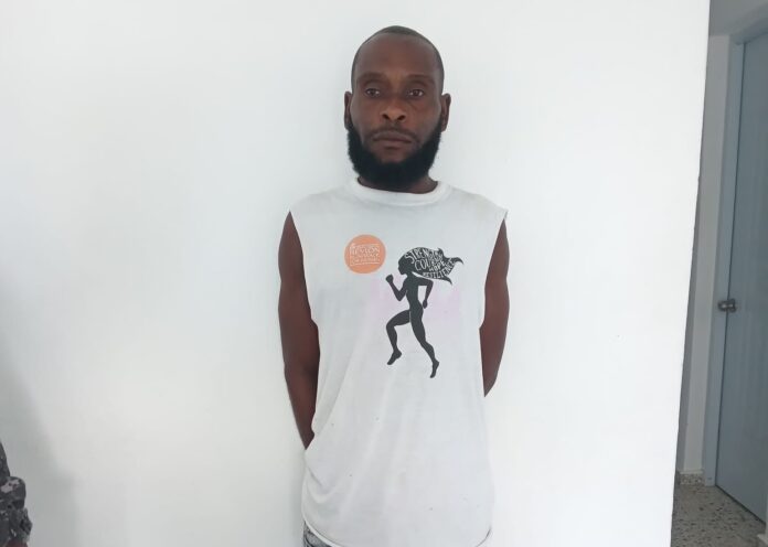 PN apresa en flagrante delito a haitiano que mató otro en Valverde