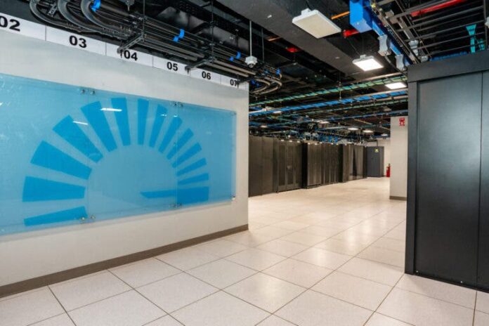 Popular con doble certificación TIER III