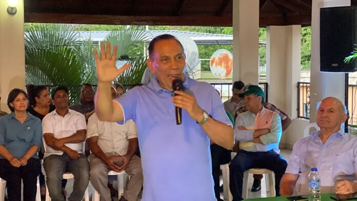 Radhamés Jiménez: “Gobierno del PRM no pega una ha quebrado ciento de productores”