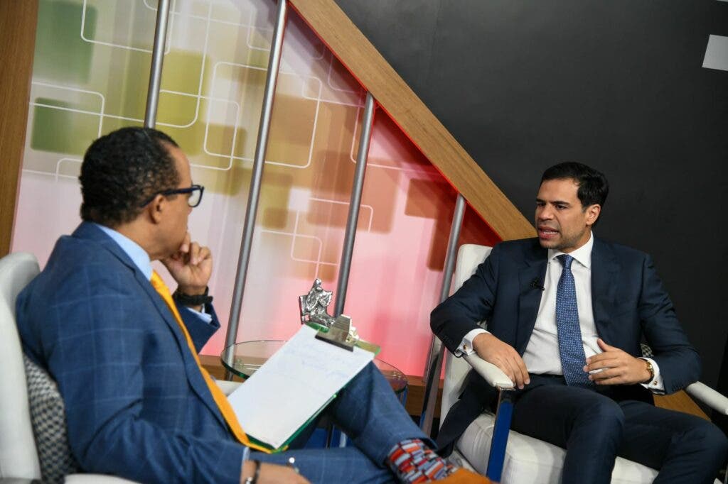 Roberto Ángel revela lo que hará el Gobierno en La 42 del barrio Capotillo