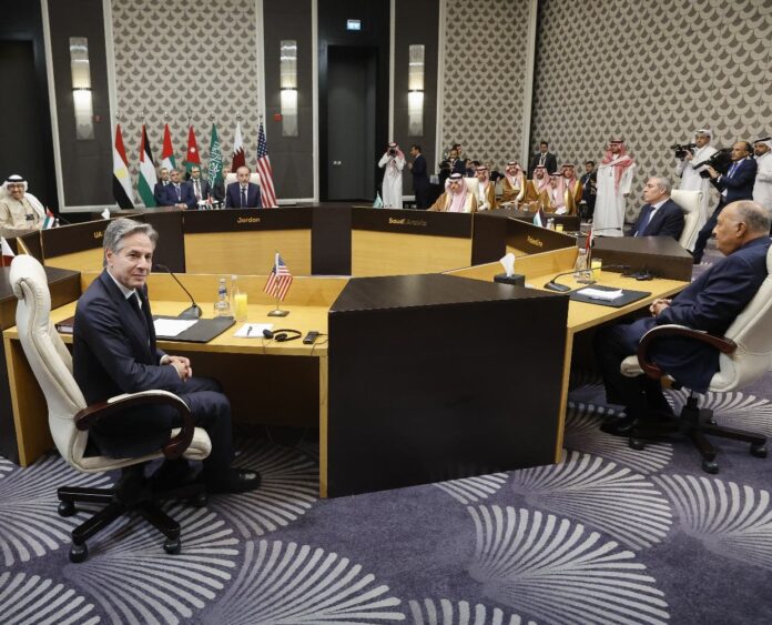 Seis países árabes piden a Blinken cese ofensiva