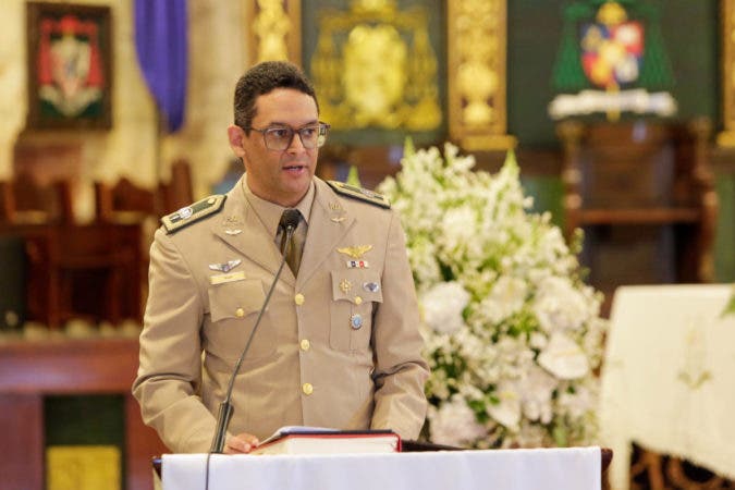 ¿Falta gente o no hay confianza Funcionarios que tienen 2