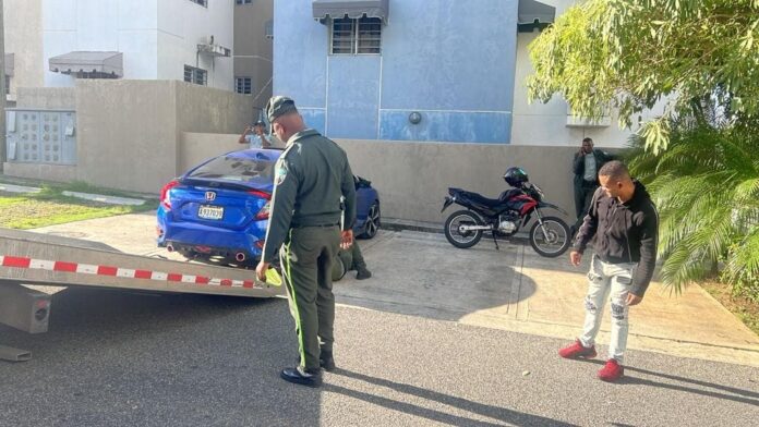 Digesett captura conductor que no cedió paso a la ambulancia