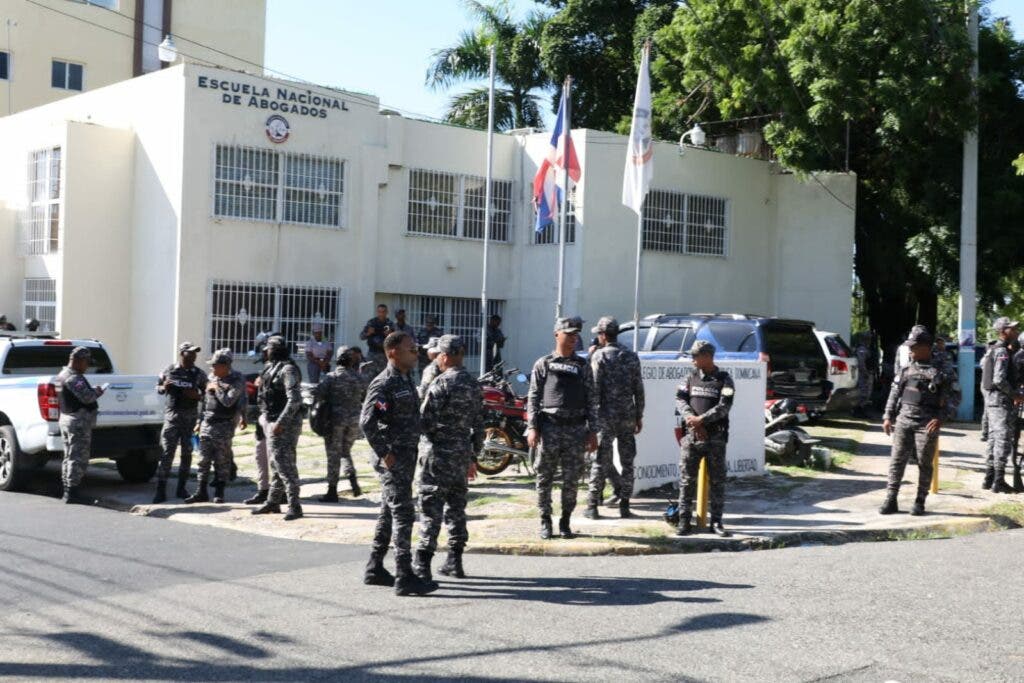 1701715991 191 Colegio de Abogados exigen emitan boletin final