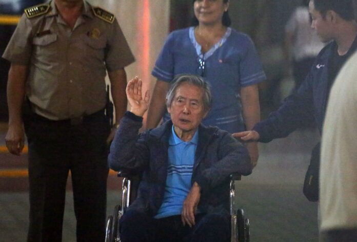 Liberan al expresidente peruano Alberto Fujimori tras 16 años preso