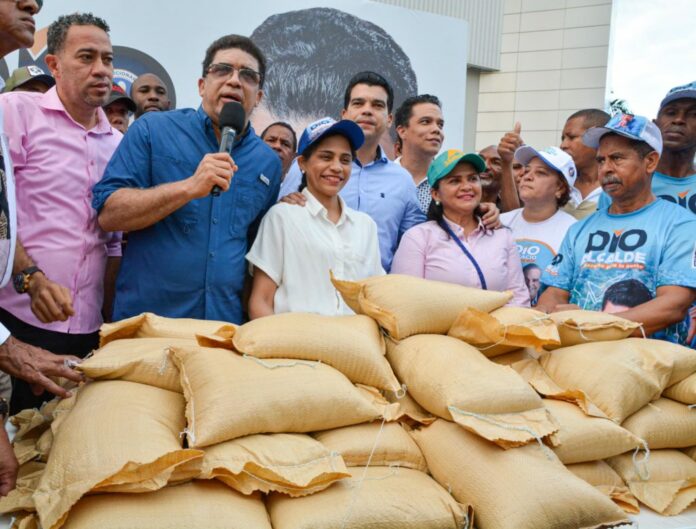 Arroz por Plástico: Dío Astacio implementa plan para impulsar educación sobre el reciclaje 