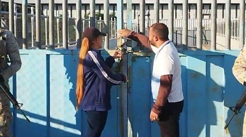 1702325895 214 Fotos Asi ha sido la reapertura del mercado fronterizo